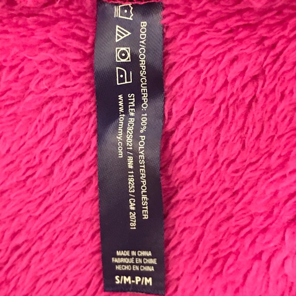 Tommy Hilfiger fuschia pink plush robe - Picture 8 of 15